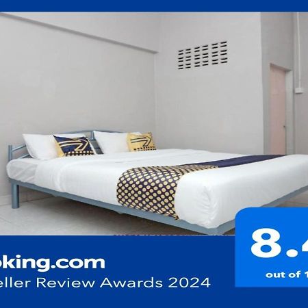 Oyo 2200 Hotel Gunung Sari Rantauprapat Eksteriør billede