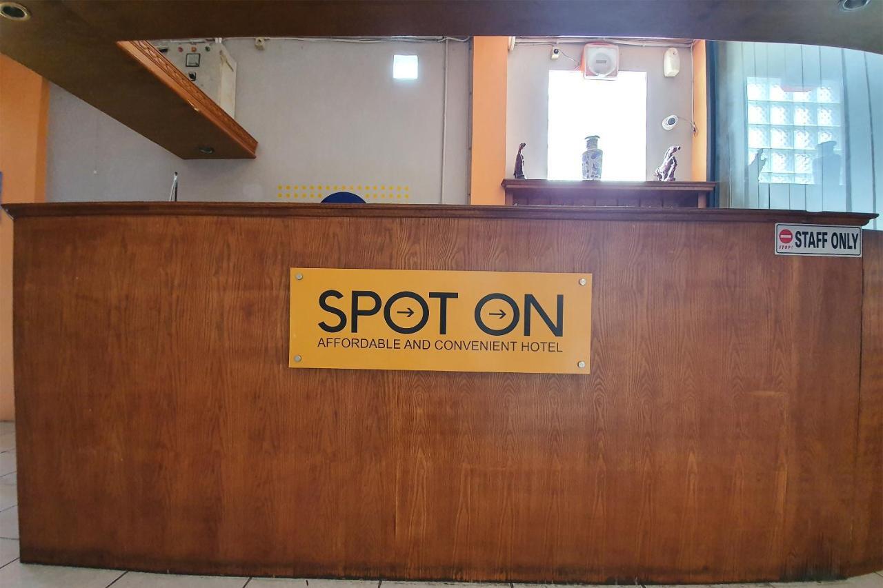 Oyo 2200 Hotel Gunung Sari Rantauprapat Eksteriør billede